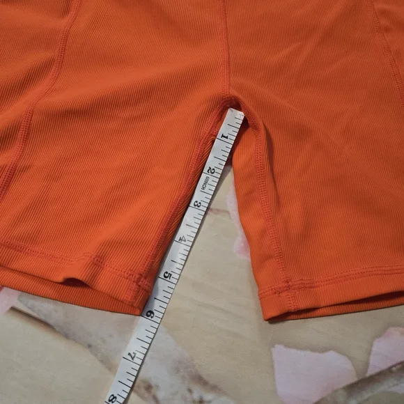 WILO orange ribbed shorts - Picture 9 of 9